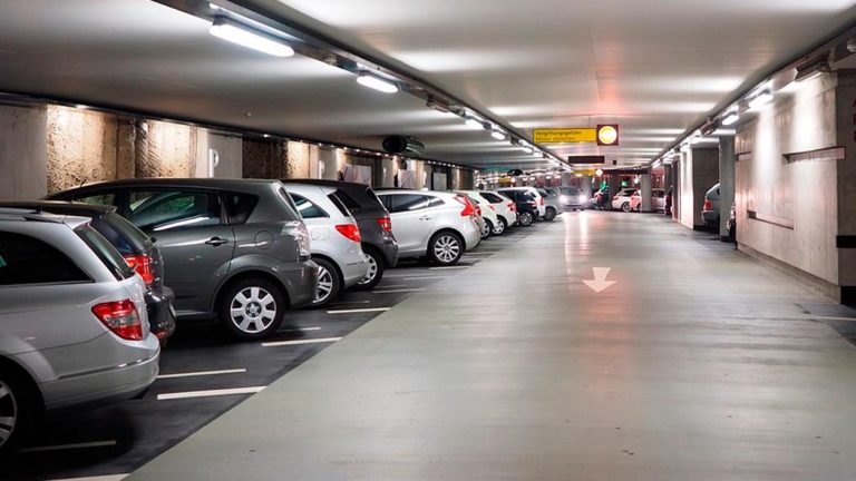 Cómo optimizar la operación de un parqueadero en 2025